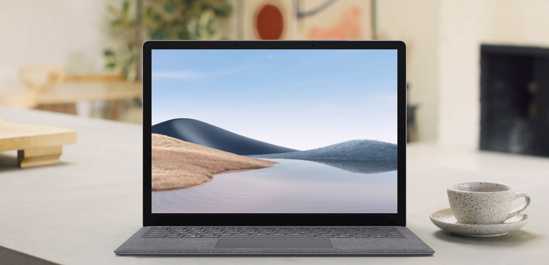 Microsoft Surface Laptop 4 Platinum - с изысканным покрытием Алькантара