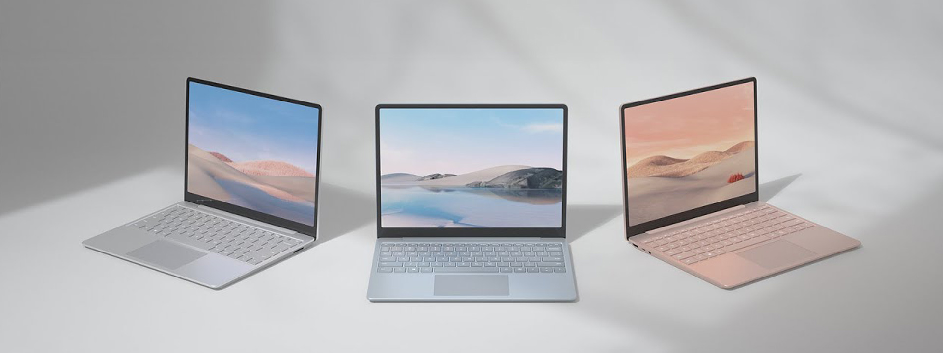 Выберите свой идеальный ноутбук одной из привлекательных расцветок: platinum, sandstone или ice blue